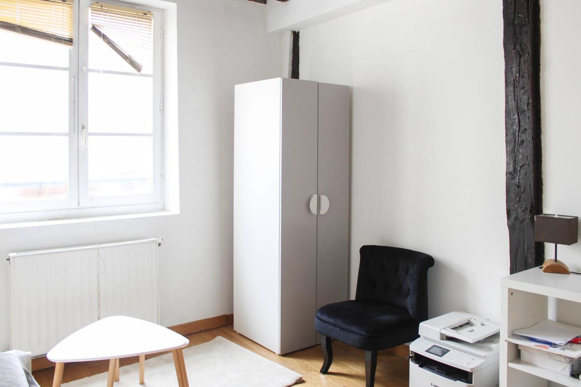 Spacious Duplex In The Heart Of