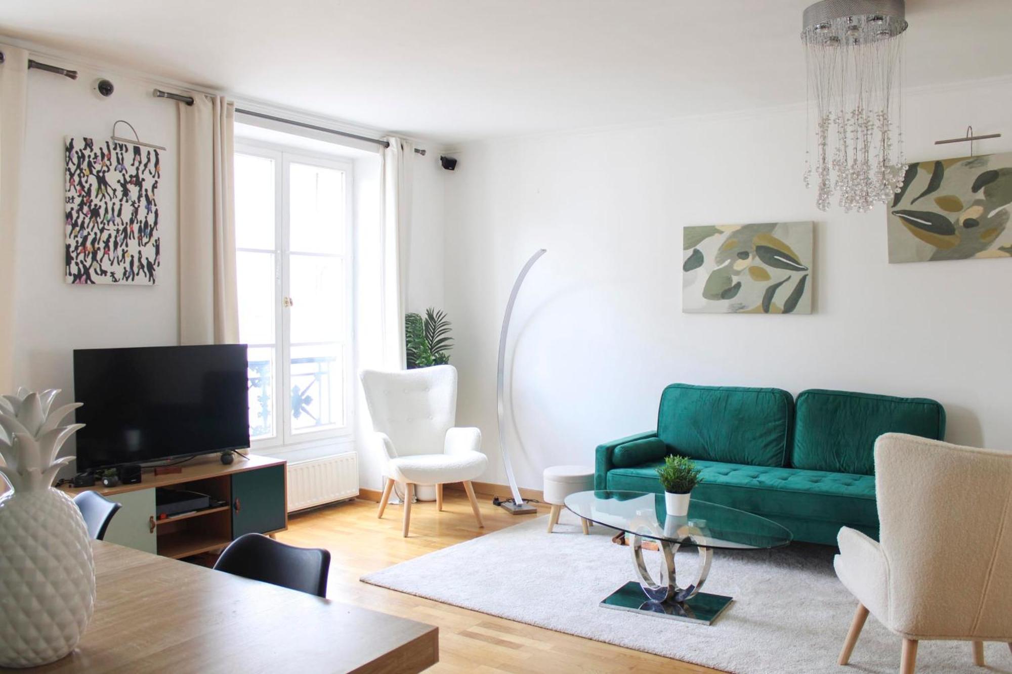 Apartment Spacious Duplex In The Heart Of